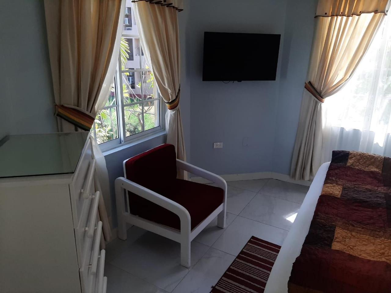 Marchabell By The Sea E22 Apartment Ocho Rios Exterior photo